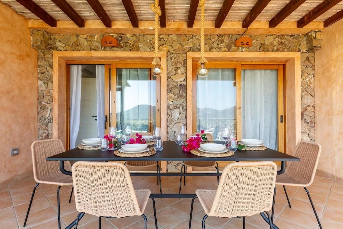 Villa Leone With Pool & Views, Newly Furnished Chia